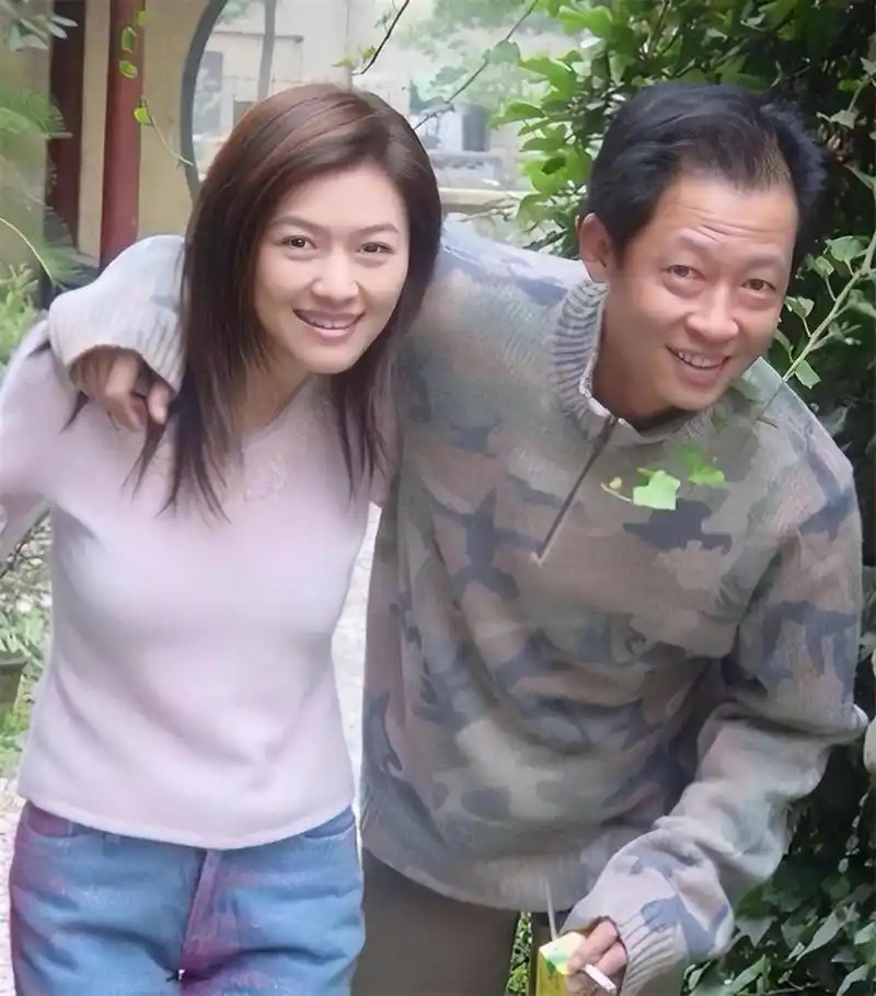 回顾陈坚红名模出身身价过亿嫁浪子王志文受尽欺负也不放弃