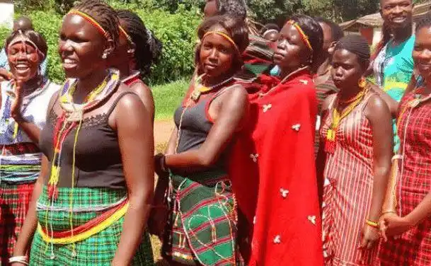 亚马逊的纯女性部落,没有一个男人存在,靠什么来繁衍后代?