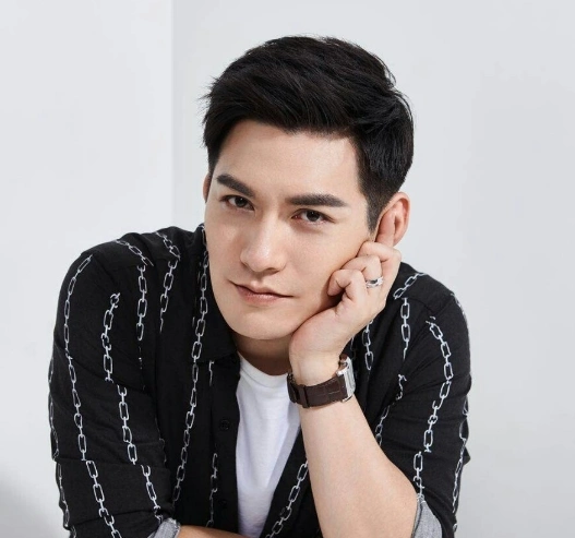 严屹宽个人资料简介演艺经历图片