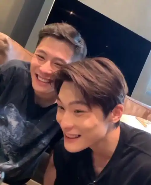 汤君慈兄弟俩开冻肉店预计明年回本与爸爸汤镇业已一年未见面