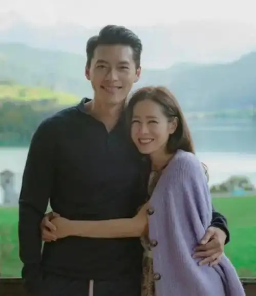 不得不说和孙艺珍玄彬的结婚照太像了!