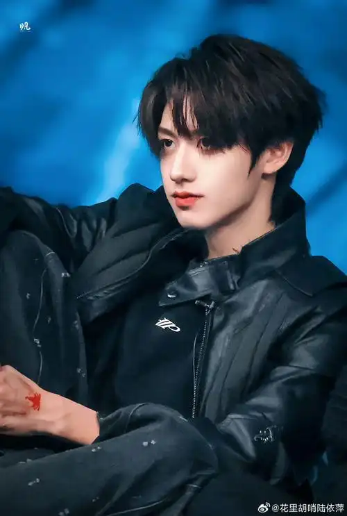 朱志鑫是第一诶～秒切#tf家族三代齿轮舞台