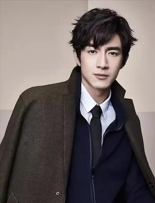 36岁的林更新终于在2024年4月打了一场漂亮的翻身仗