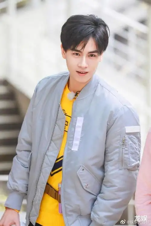 肖战的搞笑采访王一博被金星认可胡一天的姐弟恋