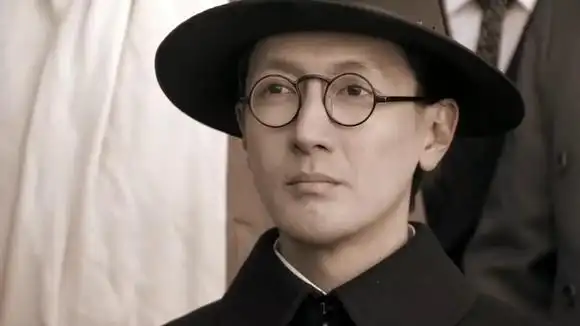 东方战场:1931年清朝皇帝溥仪,抵达辽宁营口,从此成为傀儡皇帝-影视综