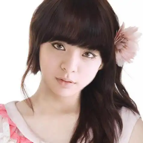 fx成员刘逸云长发图片