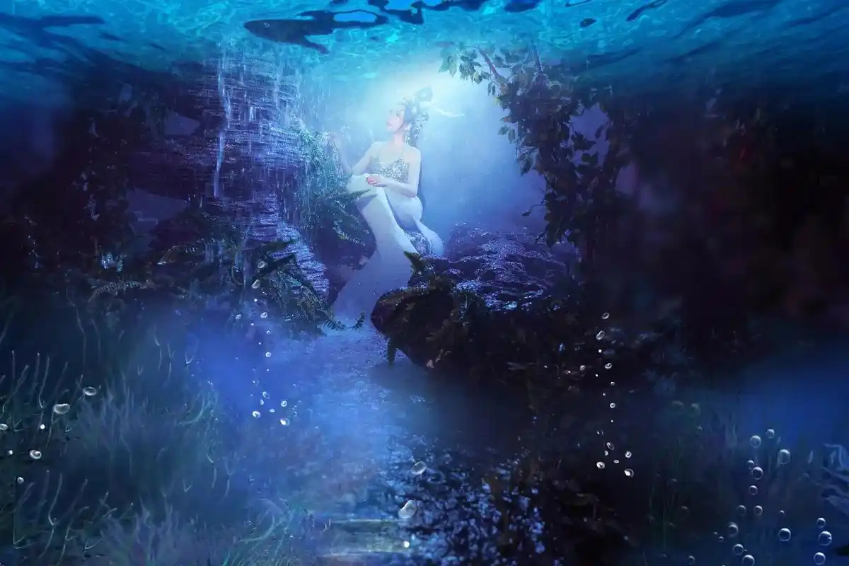 美人鱼 #古风 #摄影 #写真 #国风正当红 #秀出新国风 - 抖音