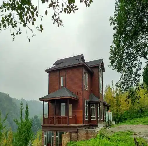 木屋别墅造价是多少简易房防腐木别墅木屋