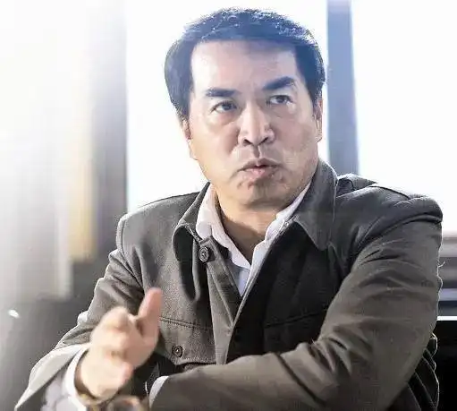 "资深帅哥"廖京生:娶三婚妻子何晴,结婚至今无子令人遗憾