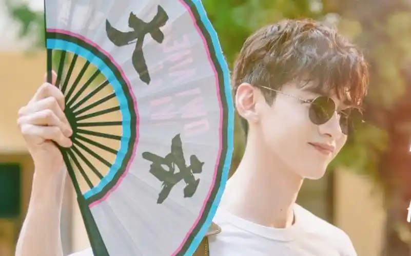 白敬亭8090八零九零完整版预告