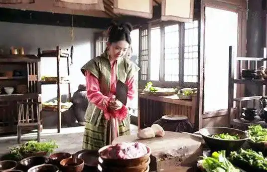 当古装美人在做菜李一桐baby林心如谁才是最美的