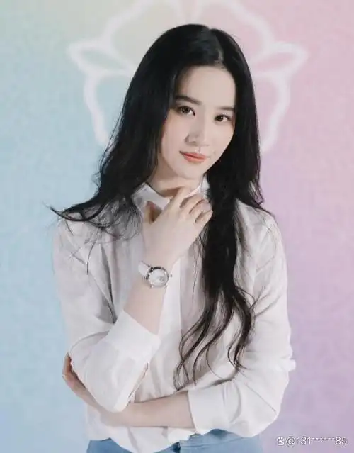 刘亦菲泰国行 非请小鬼加持事业 行程揭秘 颜值依旧获粉丝追捧