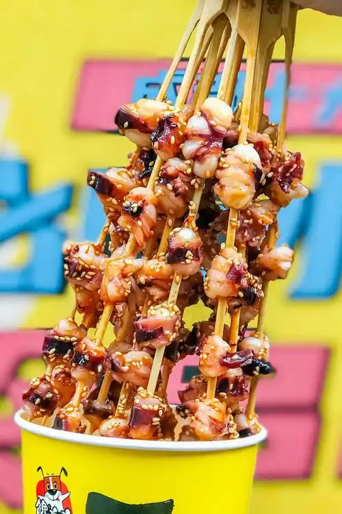 其实就是鱿鱼嘴串,肉质紧实,很有嚼劲,鲜香过瘾!