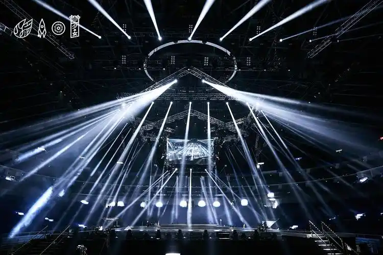 [官博]1.12上海站演唱会舞台图