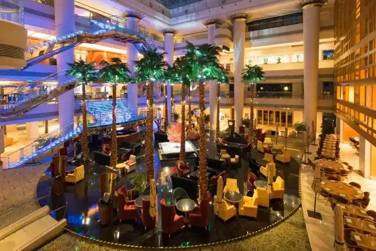 913周日晚150人海归硕博名校单身派对外滩豪华酒会浪漫邂逅