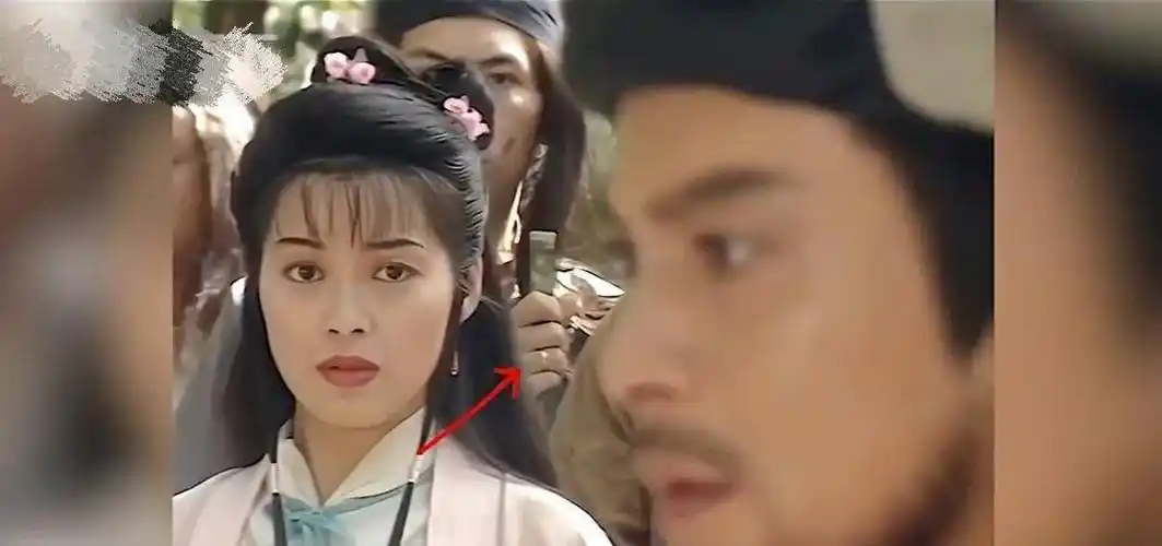 盘点《天龙八部》黄日华搞笑搞笑场面儒家肩膀带乔峰转了一圈_阿朱