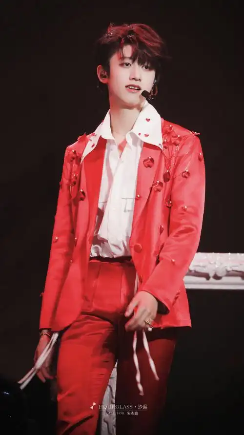 朱志鑫[超话]#6115#少年onfire#20210403  朱志鑫 《特务j》若有