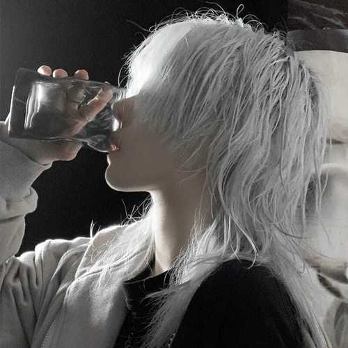 《假发男鲻鱼头超a狼尾酷帅气韩版自然短直发个性cos蓬松全头套式