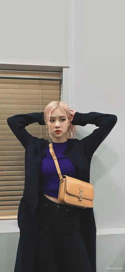 blackpink朴彩英ros cr.ultrosechaeng