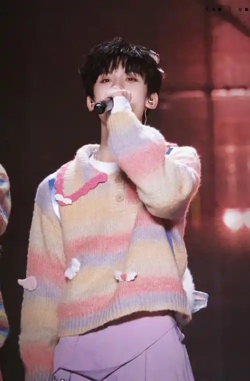 左航zh超话09#左航 视觉门面center#03@tf家族-左航