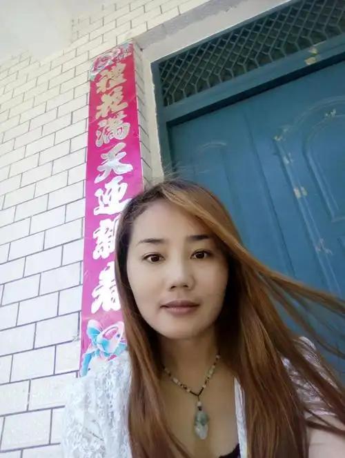 37岁离异女征婚照片(id:95753918)_湖北十堰征婚交友_珍爱网