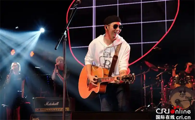 郝云上海体育馆"冲动"开唱 只因初心不忘顽淘桀骜,不拘一格是观众眼中