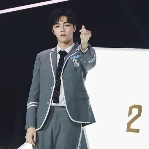 man帅有型可盐可甜陈立农