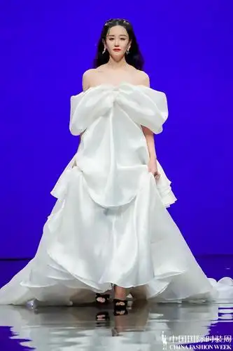 中国国际时装周2021春夏guoji大秀