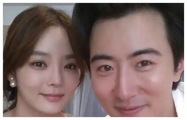 韩国女星蔡琳近照,一颦一笑风姿依旧,她为何要与高梓淇离婚?