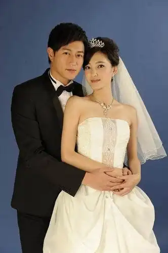 《剩女》剧照曝光 陈键锋王丽坤婚纱照甜蜜