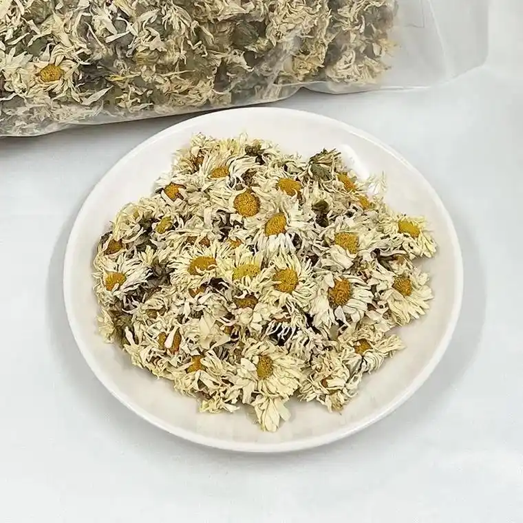 菊花.功效: 1,菊花味辛,甘,苦,归肺经和肝经,具有疏散风 - 抖音