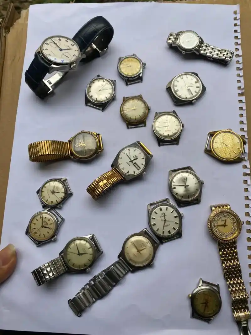 新的一年新的开始,准备在闲鱼,7788收藏,淘宝上上新的几个 - 抖音