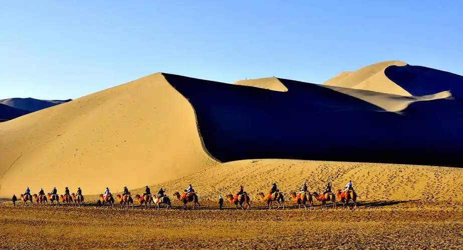 鸣沙山月牙泉景区关于调整景区开放和售检票时间的通知