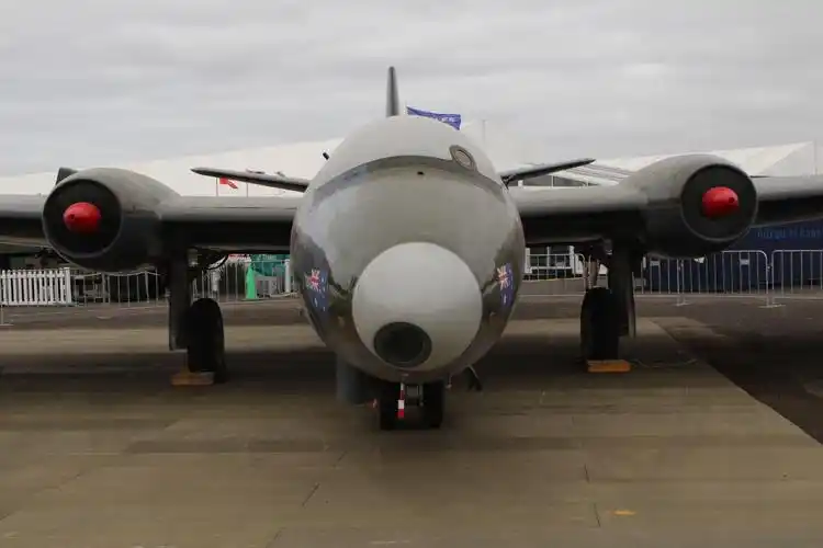 组图:英国皇家空军堪培拉轰炸机在阿瓦隆机场进行静展|阿瓦隆|堪培拉