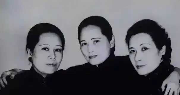 宋美龄和宋庆龄姐妹至死未见,却立下相同的遗嘱,内容令人心酸_孙中山