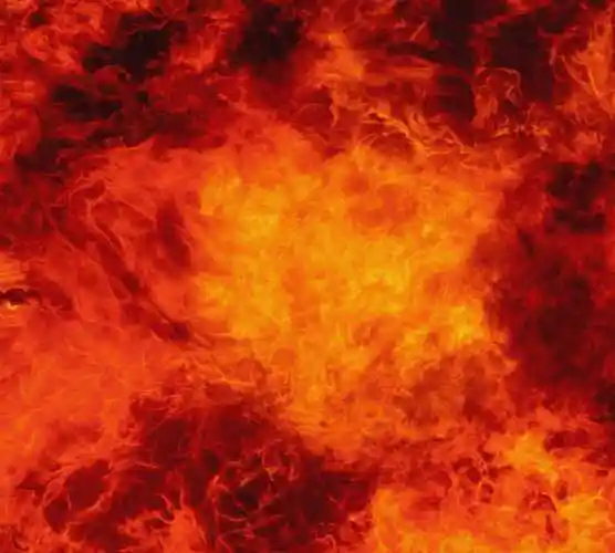 大火熊熊燃烧的场景