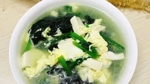 菠菜豆腐汤