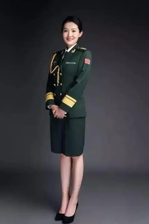 熊颖,武警警官学院射击教研室教员,被评为"武警警官学院优秀女军人"代