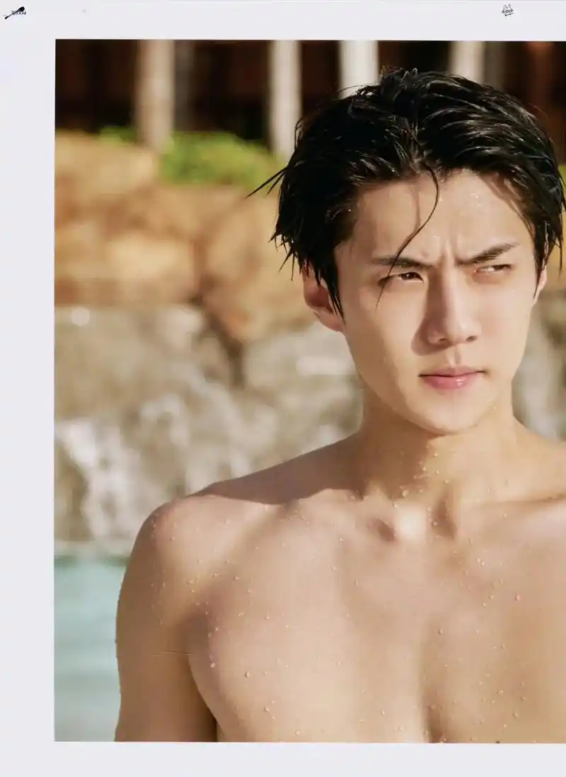 哥只配硬曲.#吴世勋 #exo #腹肌 #分享照片 #摄影 - 抖音