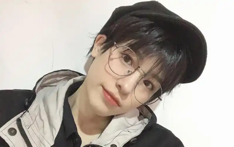 孩子要起名ykx,双胞胎妹妹入团书审被刷