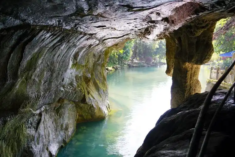 2021地下长河景区游玩攻略,坐船在溶洞内穿行,仿佛进入.