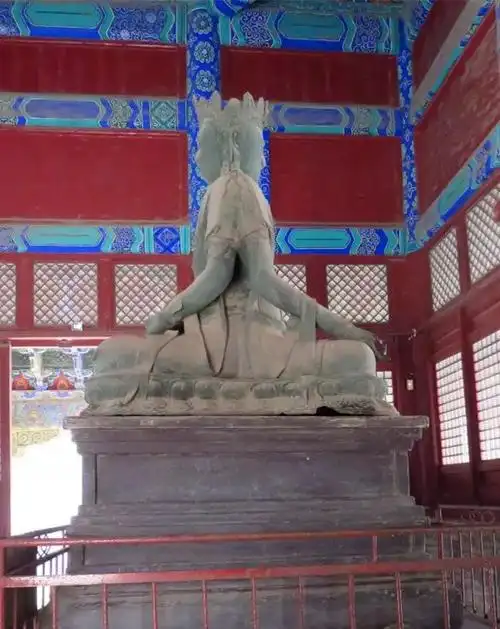 下站去哪这尊倒坐菩萨像让鲁迅爱得不要不要的