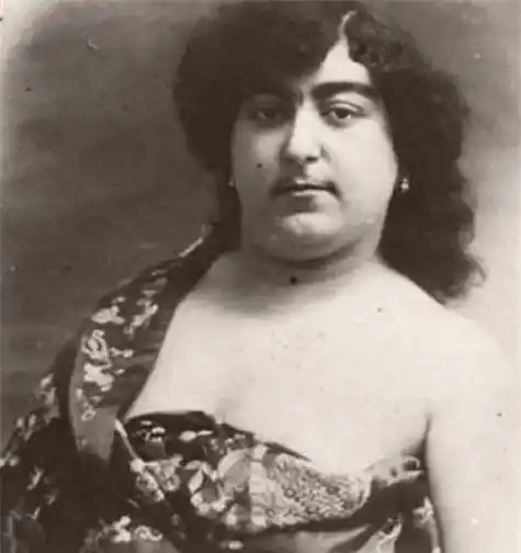 身材壮硕留着八字胡的泰姬公主,为何会被称为波斯最美公主?