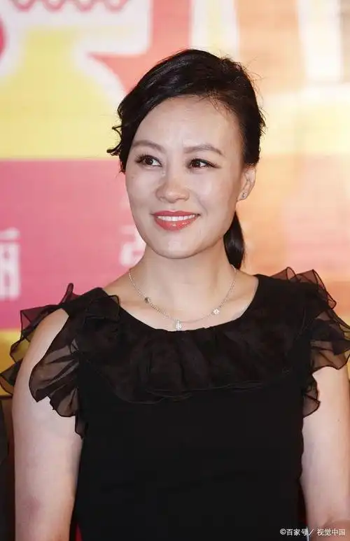 邬君梅——容貌颇有东方女性的细致,精巧,性格豪爽洋派