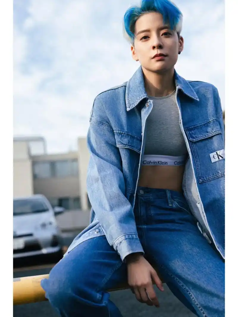 华裔女歌手刘逸云amber ,行走的衣架子91 华裔女歌手刘逸云amber