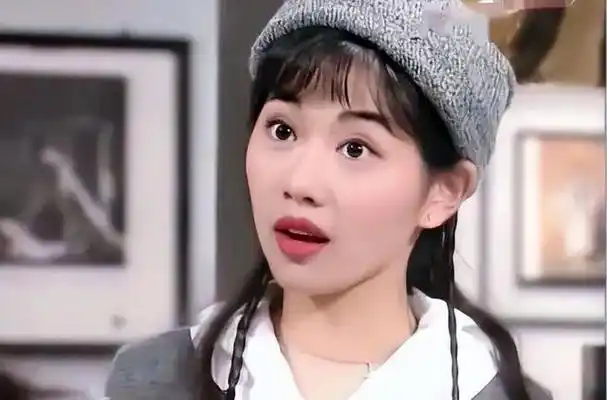 被父母殴打被骗光钱财一辈子不能生育陈松伶的人生太狗血