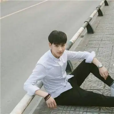 2020最新帅哥图片头像霸气个性 虚伪的朋友比诚实的敌人更可怕