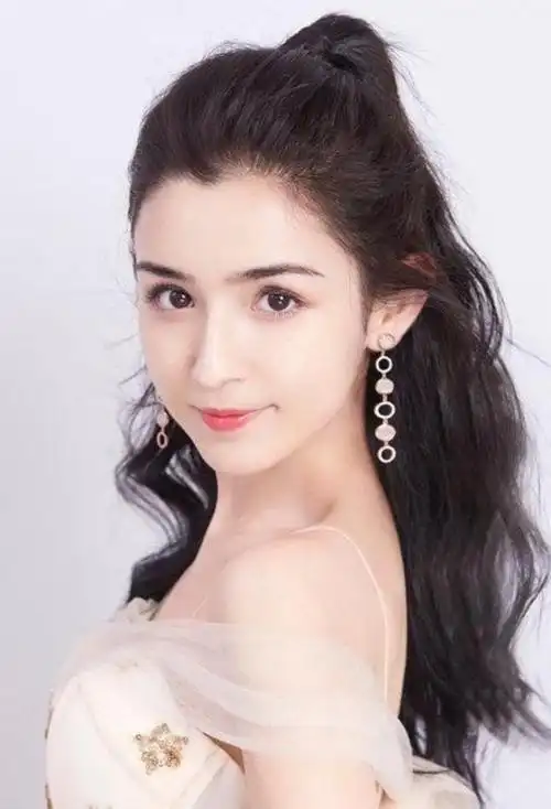 所有新疆女明星的全名来自新疆的十大美女明星