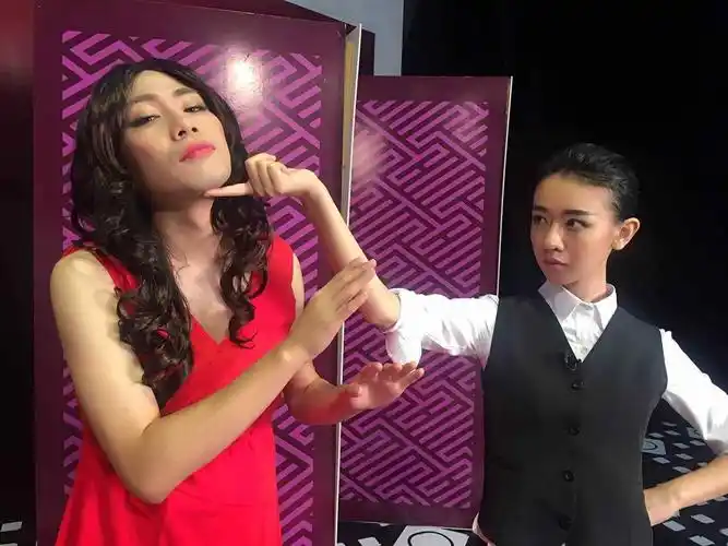 暴走漫画-最火爆的原创恶搞漫画制作分享网站,和王尼玛斗图吐槽!