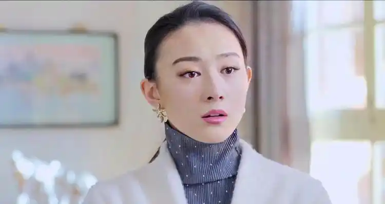 黄大妮邻居新提的奔驰车不料大儿媳过去就拍车再好也要报废